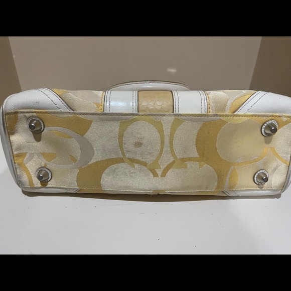 Vintage Hampton Collection Yellow Coach Purse - Picture 9 of 10